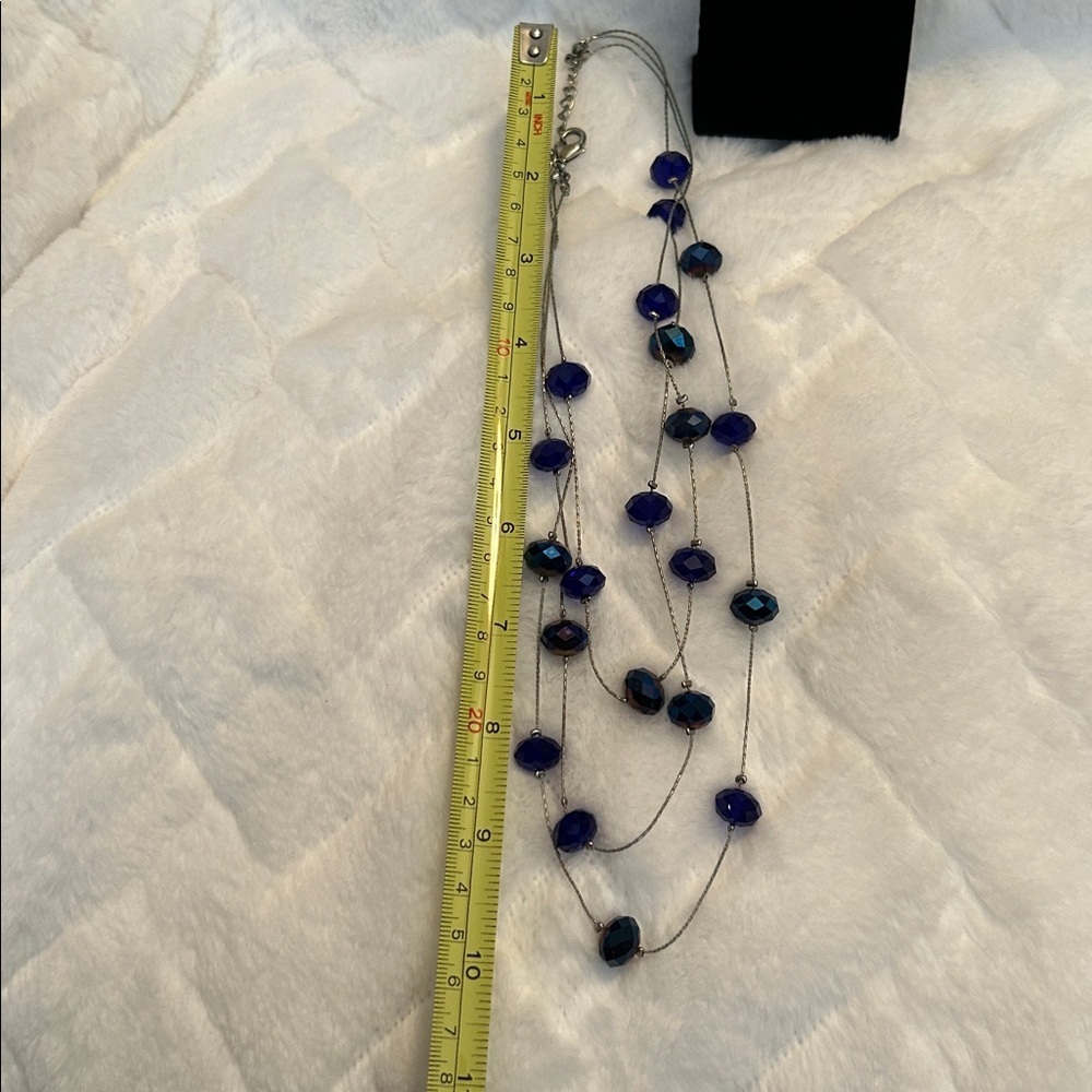 Elegant Blue and Silver Necklace and Earring Set - Picture 2 of 4